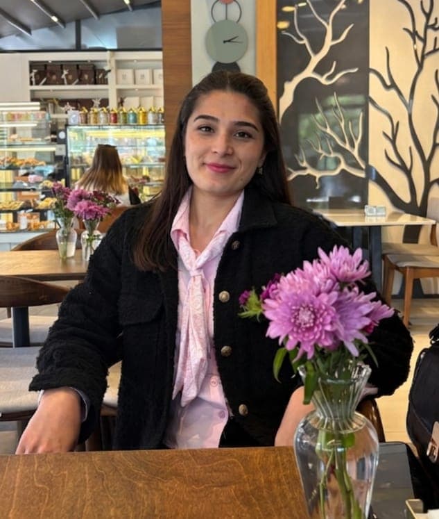 Ayşegül Yıldız